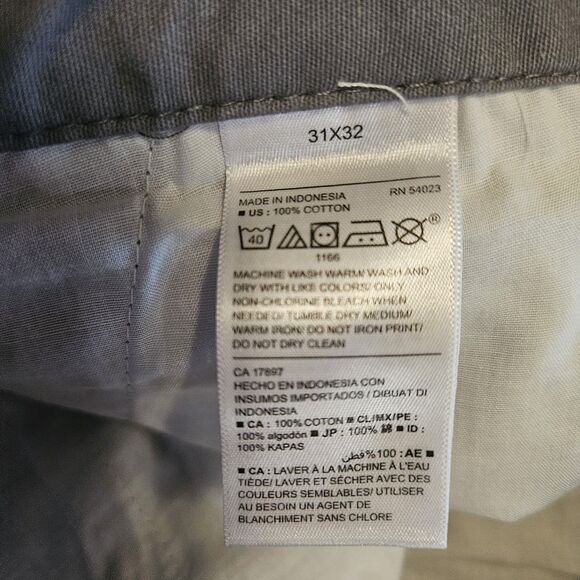 Old Navy Gray Khakis Mens Pants 31 X 32   Broken Straight Droit Aspect Porte NEW - Picture 6 of 8